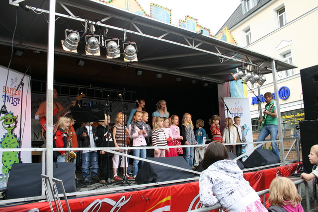 gal/2009/2009 Borbecker Marktfest 06.09/2009 Saitentwist Borbecker Marktfest 06.09. 188.jpg